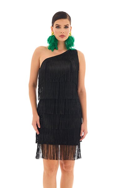 Carmen Černé střapcové šaty s jedním rukávem Henna a After Party