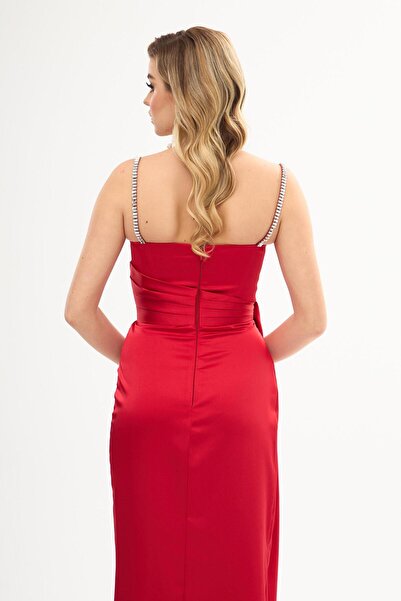 Carmen Kırmızı Taş Askılı Yırtmaçlı Saten Abiye Elbise