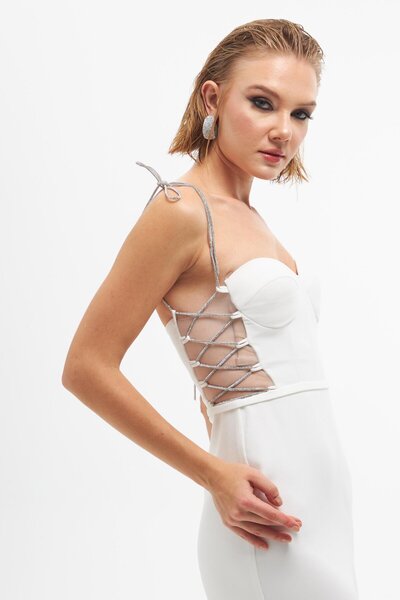 Carmen Ekru Taş Bağcıklı Midi Krep Abiye Elbise