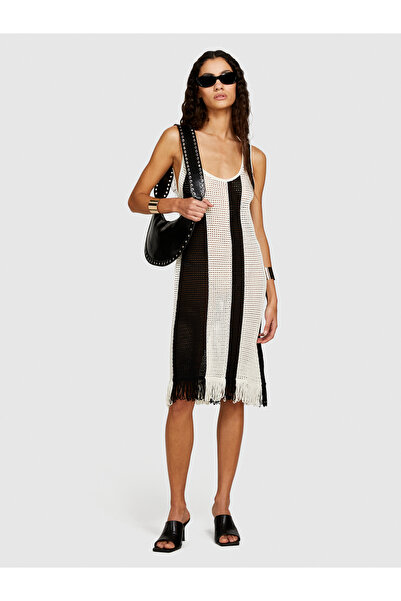 Sisley Women's Black Mix Viscous Mixed Knit Motif Skirt Fringed Mini Dress