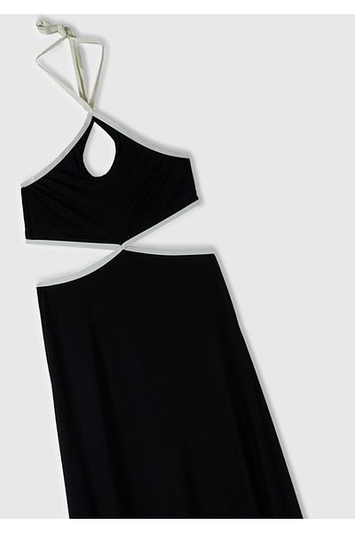 United Colors of Benetton Women's Black 100% Viscous Back Low-Cut Halter Dress