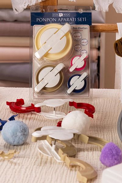 POPKONSOL 4 Pieces Pom Pom Apparatus Set