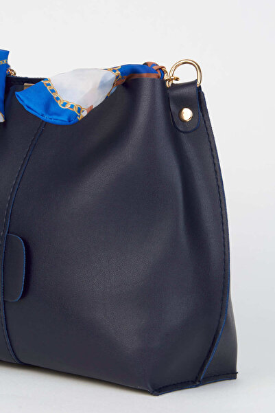 Vivaq Geantă de mână și de umăr pentru femei, albastru bleumarin, cu accesorii cu lanț, din piele moale, cu 3 compartimente