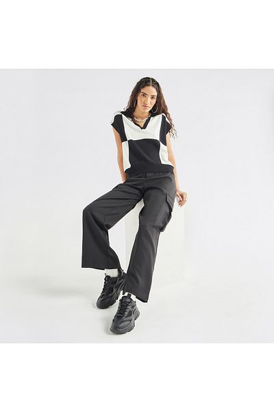 FAV Colourblock T-shirt with Collar and Extended Sleeves
