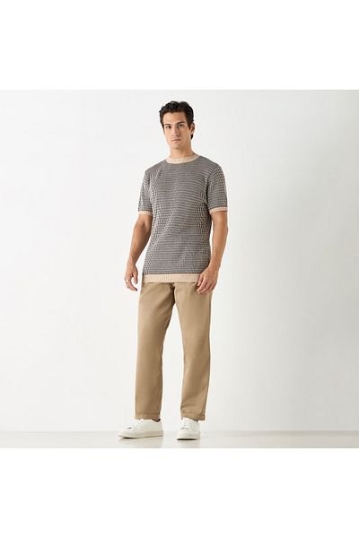 Iconic Textured Sweater with Round Neck and Short Sleeves