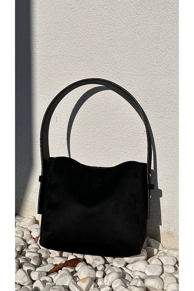 Boutiquehaki Geanta de umar Ashley din piele intoarsa neagra
