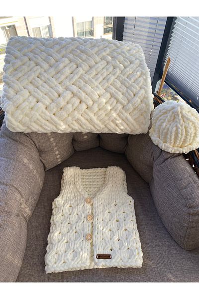 Alizee Puffy Newborn Set