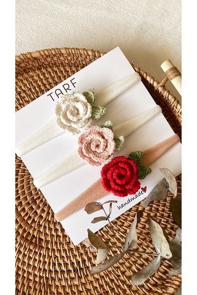 TARF Knitted Flower Motif Baby Bandana