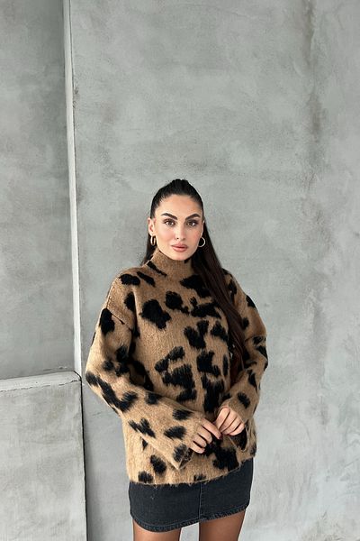 Seda Yalçın Atelier Pulover din tricotaje cu jumătate de pescar cu model leopard
