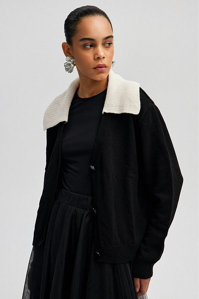 Touché Privé CONTRAST COLLARED KNITWEAR CARDIGAN