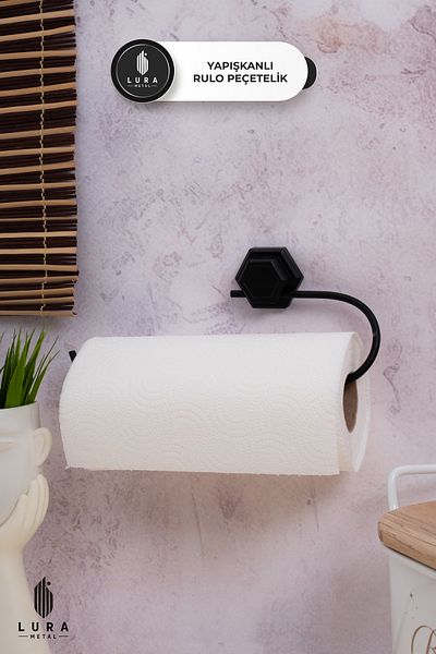 Lura Metal Черна метална самозалепваща се поставка за салфетки на ролка - 27x8 см, без дупки и практичен дизайн