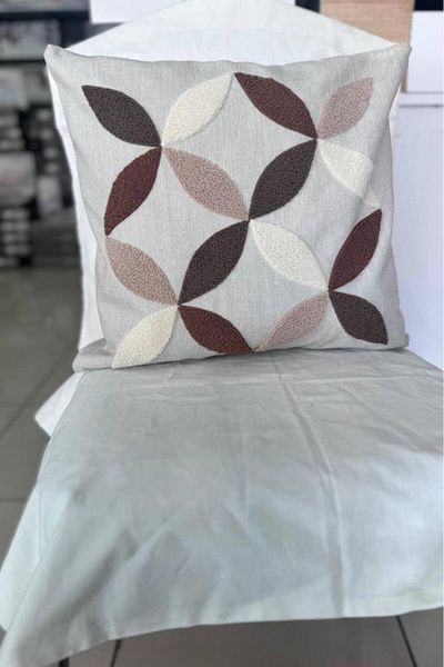 Çeyiz Diyarı Husa de Perna Brodata Ayla 2 Piese 45x45 Cm