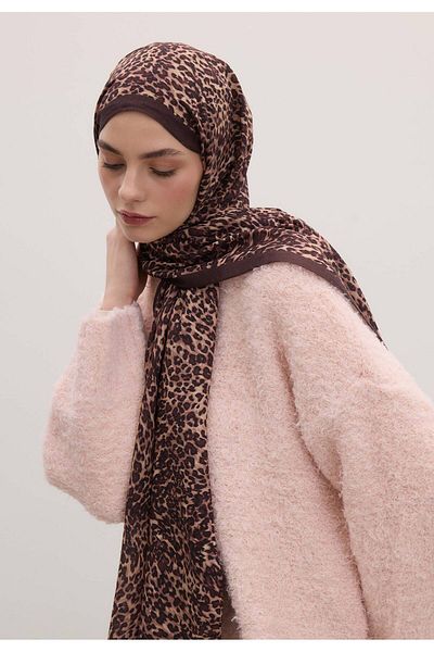 Fresh Plum Dried - Tiny Leopard Patterned Shawl