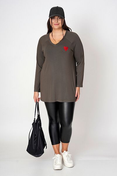 Büyük Moda Pulover tricotat subțire cu broderie inimă