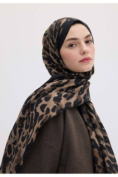 Fresh Leopard Patterned Earth Shawl
