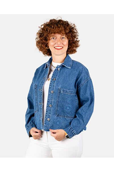 Portakal Esintisi سترة من الدنيم بأزرار مع تفاصيل مطرزة وغسل الحجر