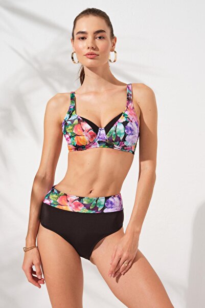 Pierre Cardin Set bikini Herve cu sârmă de susținere și efect de modelare Vio...