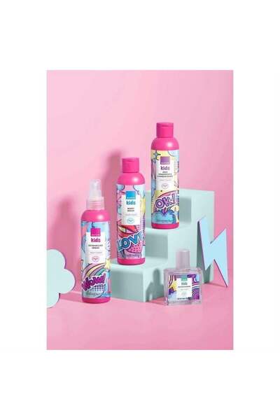 AVON Kids Meyveli Kokulu Kız Çocuk Bakım Seti