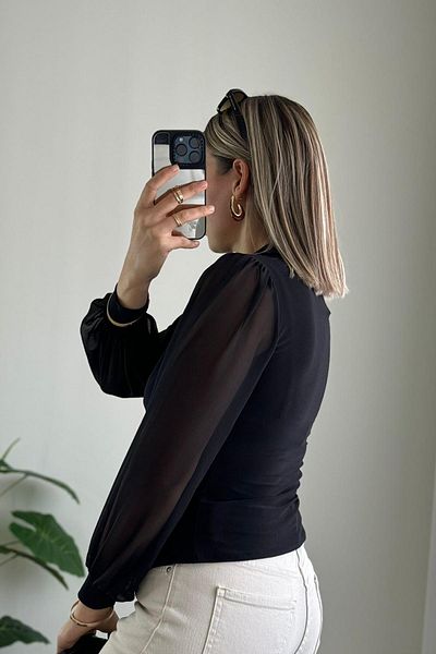 KUBOS MODA بلوزة سوداء بأكمام طويلة وأكمام شفافة