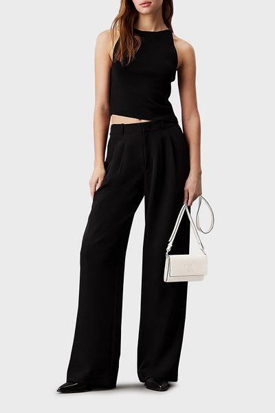 Calvin Klein محفظة بحزام قابل للإزالة مع طباعة الشعار - K60K 612742 PCJ