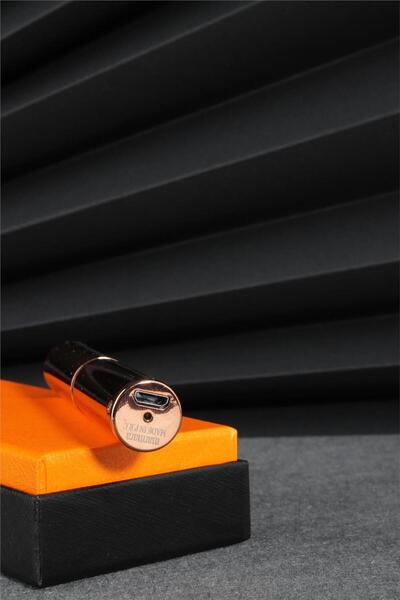 Silvio Monetti Rose Renk Benzinli Ve Şarjlı Üfleyince Yanar Benzinli Çakmak 24csm22109r01