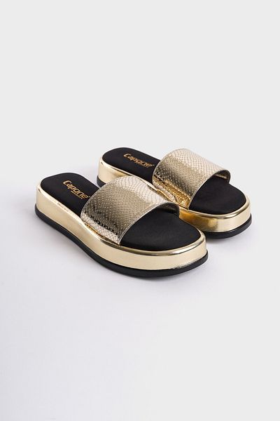 Capone Outfitters Wedge Heeled Single Band Metallic Women's Slippers
