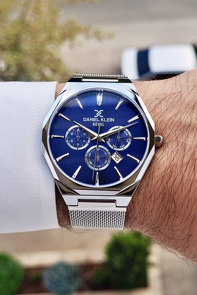 Daniel Klein Navy Blue Silver Color Straw Cord Calendar Men's Wristwatch