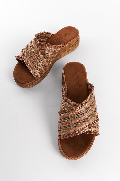 Capone Outfitters Women's slippers