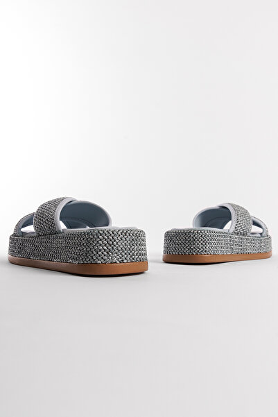 Capone Outfitters Flat Heeled Straw Cross Strap Women's Sandals