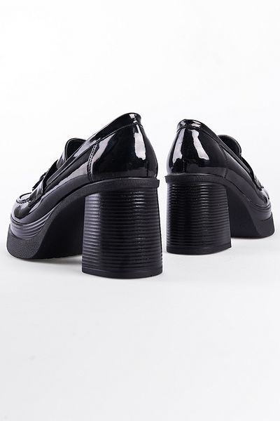 Capone Outfitters Damen-Loafer mit runder Zehenpartie und Quasten und mittelhohem Absatz