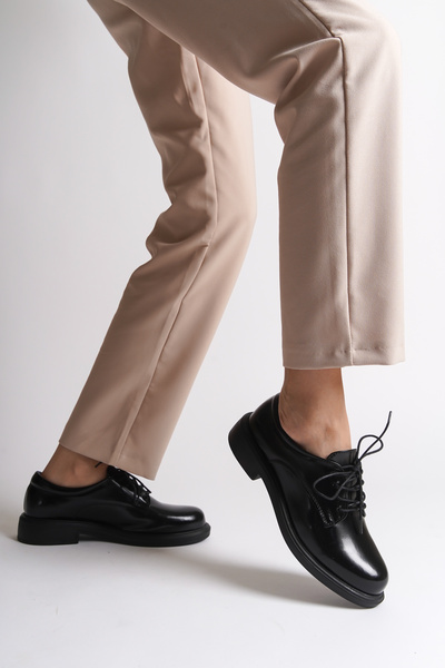 Capone Outfitters Dámske topánky – dizajn na šnurovanie