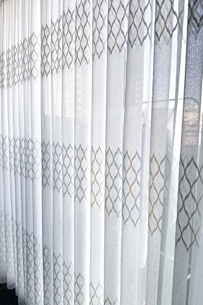 Brillant Κουρτίνα από τούλι με κέντημα δαντέλας - 4 σειρές πλισέ