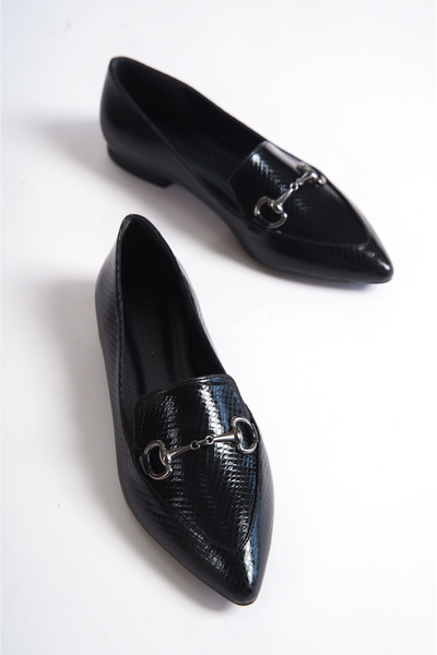 Capone Outfitters حذاء باليه نسائي بإبزيم عند أصابع القدم