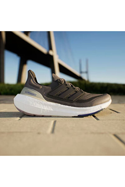 adidas Ultraboost Light - Lightweight Sneakers