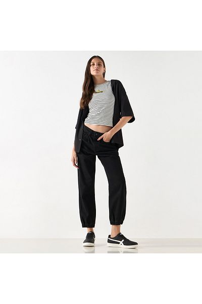 SP Characters Striped and Embroidered Tweety Sleeveless Tank Top with Crew Neck