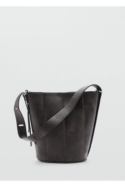 MANGO Woman Geantă tip Bucket cu aspect piele