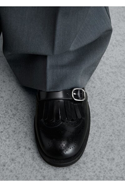 MANGO Woman Metalik detaylı deri mokasen