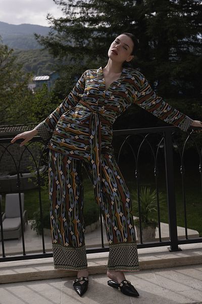 Mita Concept Retro Patterned Kimono-Pants Suit