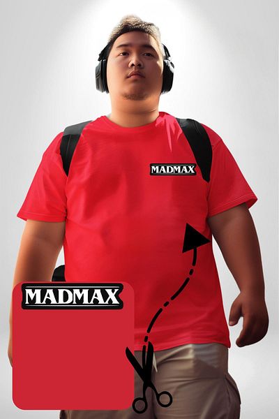 Angemiel Madmax Red مقاس كبير - تي شيرت نسائي منقوش أساسي بسيط