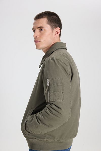 WRANGLER Μπουφάν Bomber με φαρδύ κοψίδι με φερμουάρ Relaxed Fit