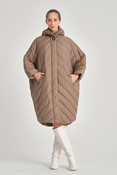 della moor Women's Mink Hooded Elastic Oversize Quilted Long Coat