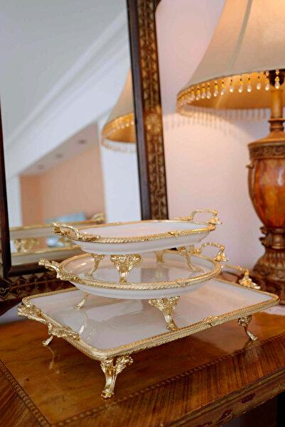 Nazik Home Sierra Gold Detailed Porcelain Presentation Holder Oval (30 X 16 cm)