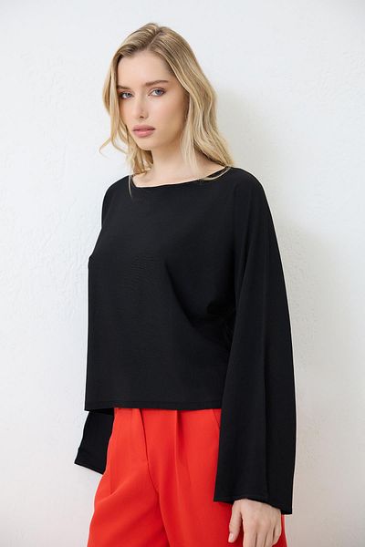 Setre Bluză neagră din tricot cu mânecă lungă, cu croială relaxată - cu detaliu pe mânecă