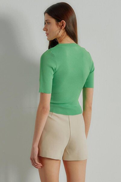 TENA Women's Green Crew Neck Half Sleeve Plain Knitwear Sweater