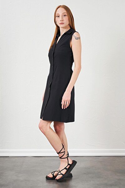 TENA Women's Black Shirt Collar Buttoned Front Sleeveless Poplin Dress