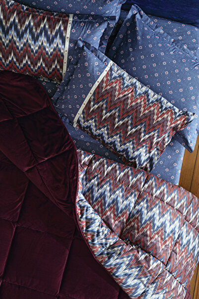 Puffy Afton Double Threefy Sleeping Set - Claret Red