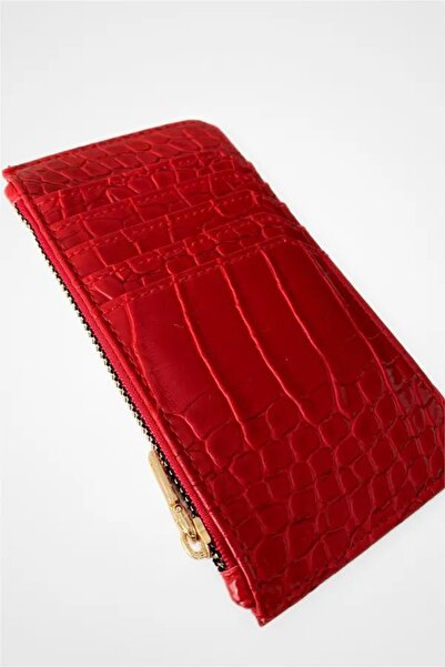 TENA Women's Red Zippered Crocodile Card Holder