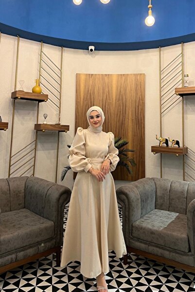 ALFUDO Moda Collection Mabella Kol Detaylı Saten Tesettür Mezuniyet Abiye Elbise Bej