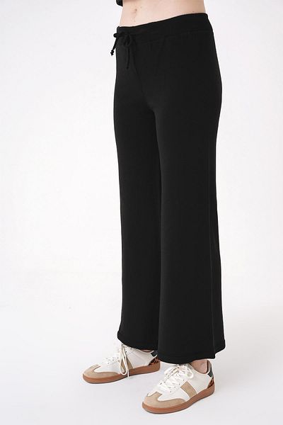 CHUBA Women's Wide Leg Regular Fit Knitwear Trousers Black 24W120