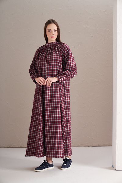 Mevra Rochie cu gât bleumarin burgundy